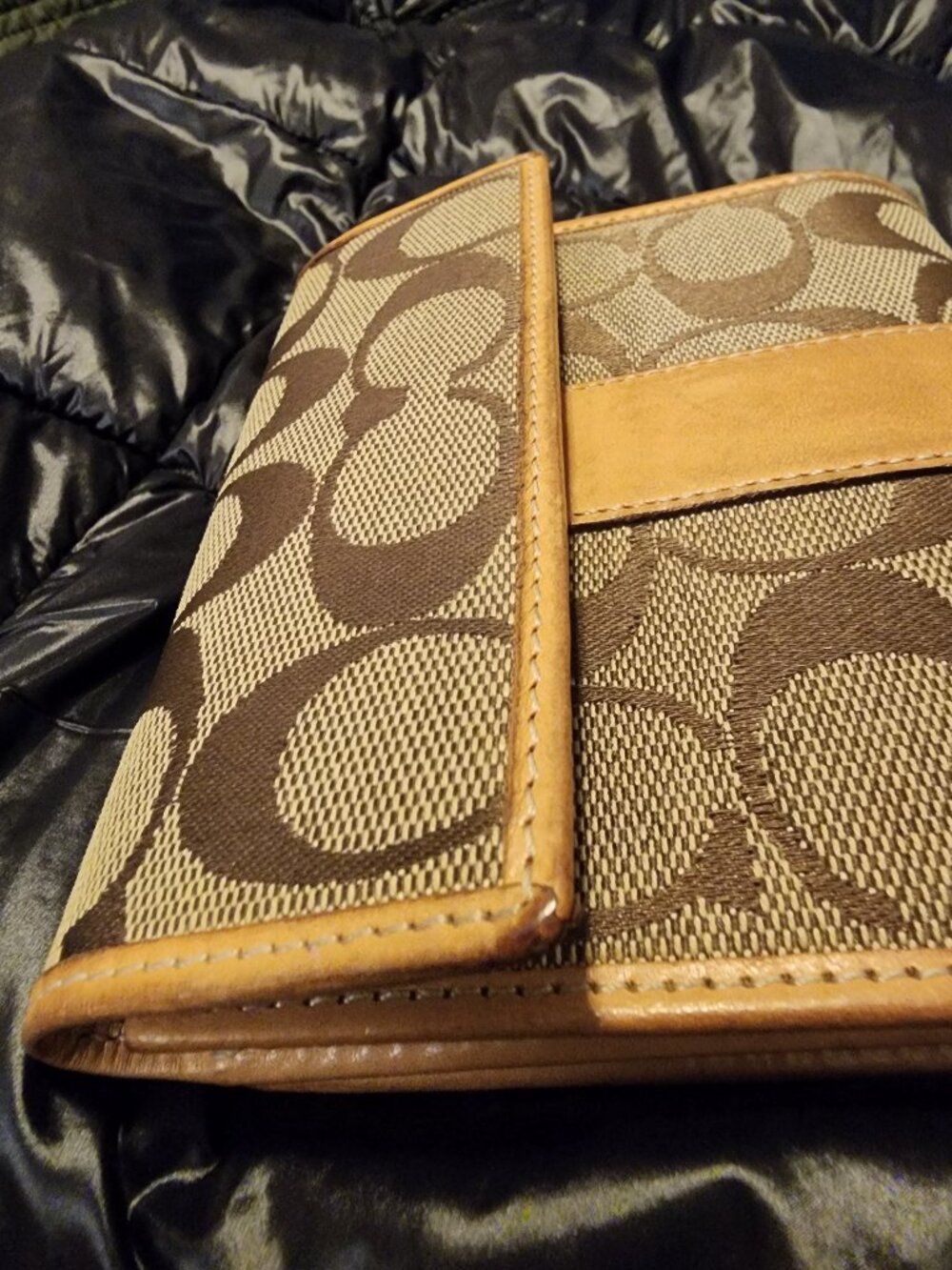 Coach Signature Canvas & Leather Wallet โ Tan/Brown - Picture 9 of 10